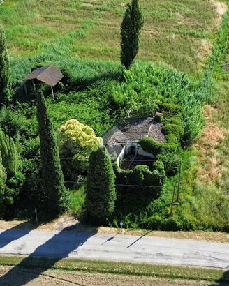 RUSTICO A SPELLO