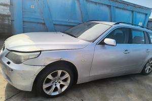 BMW E60 2.5 benzina automatica per ricambi 