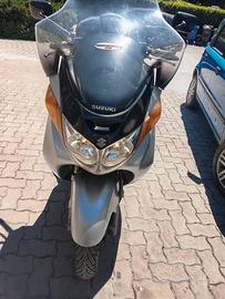 Scooter Suzuki Burgman