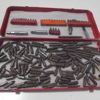 Cassetta mista con punte cacciaviti a percussione