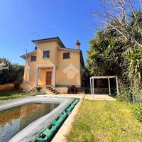 PORZIONE DI BIFAMILIARE A ANGUILLARA SABAZIA