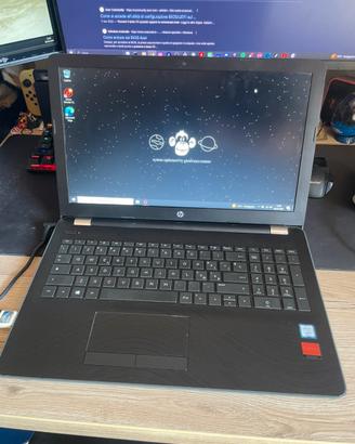HP | i7 8GB RAM RADEON SSD WINDOWS 10/11