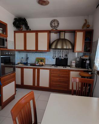 arredamento completo, mobili usati in blocco.