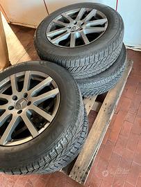 Gomme e cerchi 235 60 R17 invernali