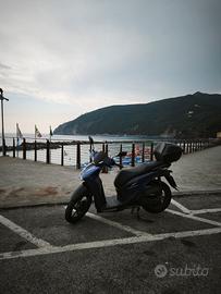 scooter sh125 