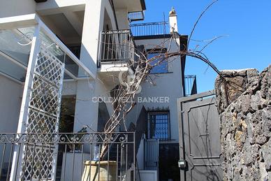 Casa semi indipendente - Catania