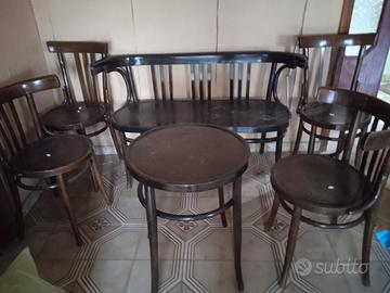 salottino completo in thonet
