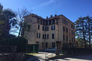 Appartamento di 168 m² con 5 locali e box auto a A
