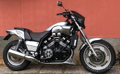Yamaha vmax 1200
