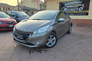 Peugeot 208 PureTech 82 3 porte Allure