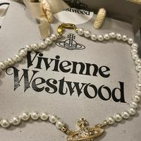 Viviennw westwood perle oro collana