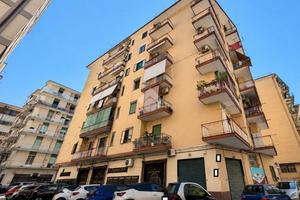 3 LOCALI A SALERNO