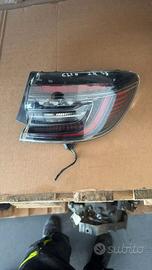 FARO POSTERIORE DX RENAULT CLIO 2024