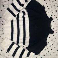 Maglione a righe bianche e nere – Stile casual