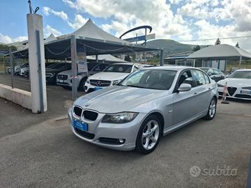 Bmw 320d 177cv bxenon-navi anno 2010