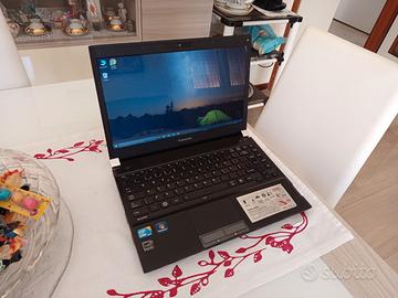 Notebook Toshiba R630 – 13.3", i5, 8GB, SSD – WIN1