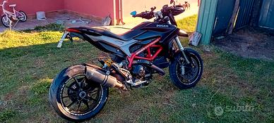 ducati hypermotard 821