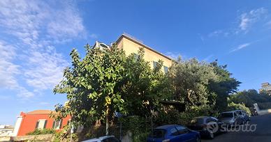 Trivano ristrutturato in via La Vega a Villanova