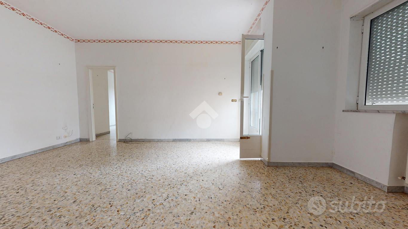 5 LOCALI A FRANCAVILLA FONTANA - Vista 4