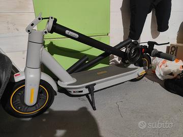 ninebot g30 le monopattino