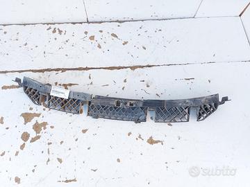 5C5807863A STAFFA SUPPORTO PARAURTI POST CENTRALE 