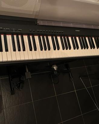 Yamaha P-85 digital piano