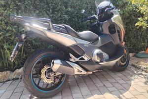 Honda Integra 750 sport