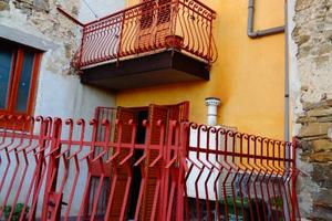 LUSTRA, Soluzione in centro storico