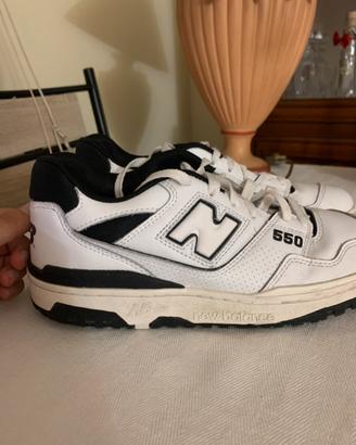 NEW BALANCE  550 bianche e nere numero 44