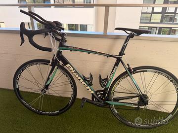 Bici da corsa Bianchi Impulso misura 56