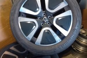 4 cerchi il lega Volvo XC40,  R19 con gomme