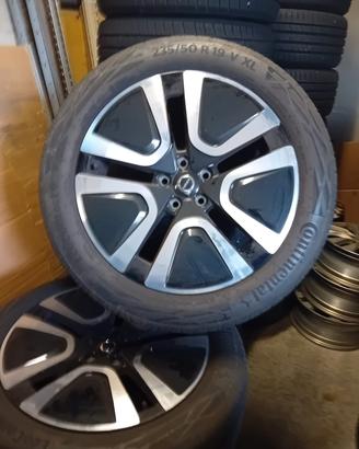4 cerchi il lega Volvo XC40,  R19 con gomme