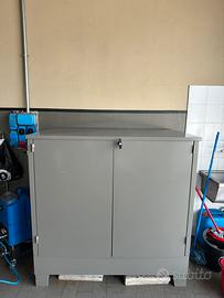 Deposito di stoccaggio olio