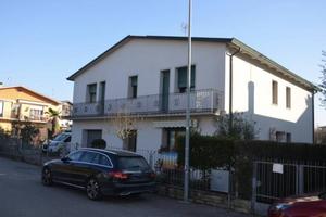 Immobile in asta di 285 m² con più di 5 locali e b