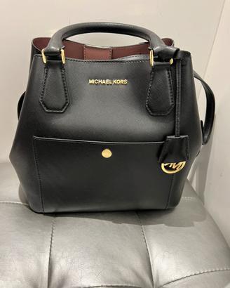 Borsa Michael Kors nera in pelle saffiano 🖤
