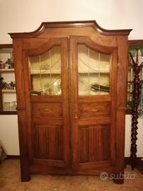 Armadio in noce inizio 900