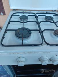 Cucine a gas- lavelli - scaldabagni- elettropompa