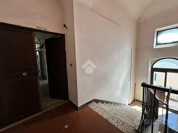 3 LOCALI A ISOLA DEL LIRI
