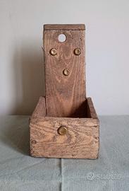 Rustica scatola in legno realizzata a mano 
