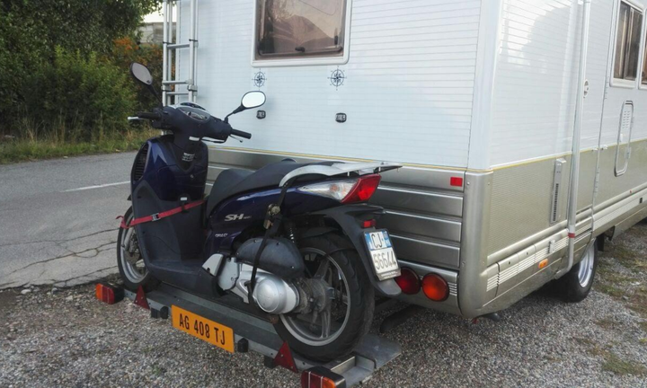 Laika Ecovip 2 porta moto