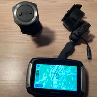 TomTom Rider 40 con supporto per auto e moto