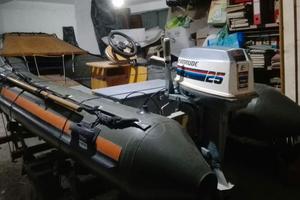 Gommone mt.3,70 + motore envirude 25/30 cv