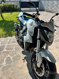 Cb1000r