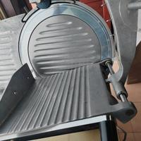 AFFETTATRICE IN BUONE CONDIZIONI 