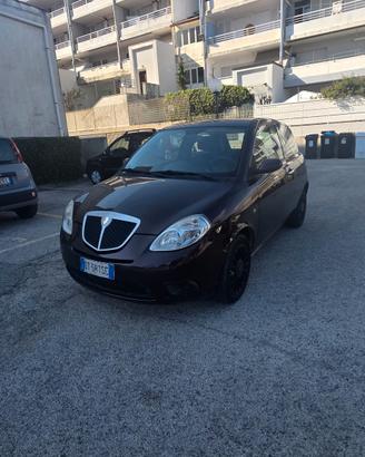 lancia y 110mila km perfetta neopatentati 