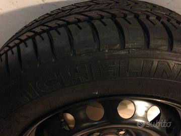 Ruota di scorta, due misure: una r15 + una r14