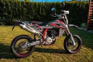 SWM Sm 500 R 2022 + KIT FULL POWER