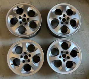 4 CERCHI IN LEGA ORIGINALI ALFA ROMEO 147, 156, GT