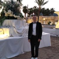 Cameriere. aiuto cucina.aiuto pasticceria.rosticer