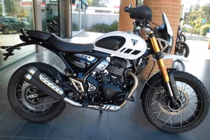 Triumph Scrambler 400 XC